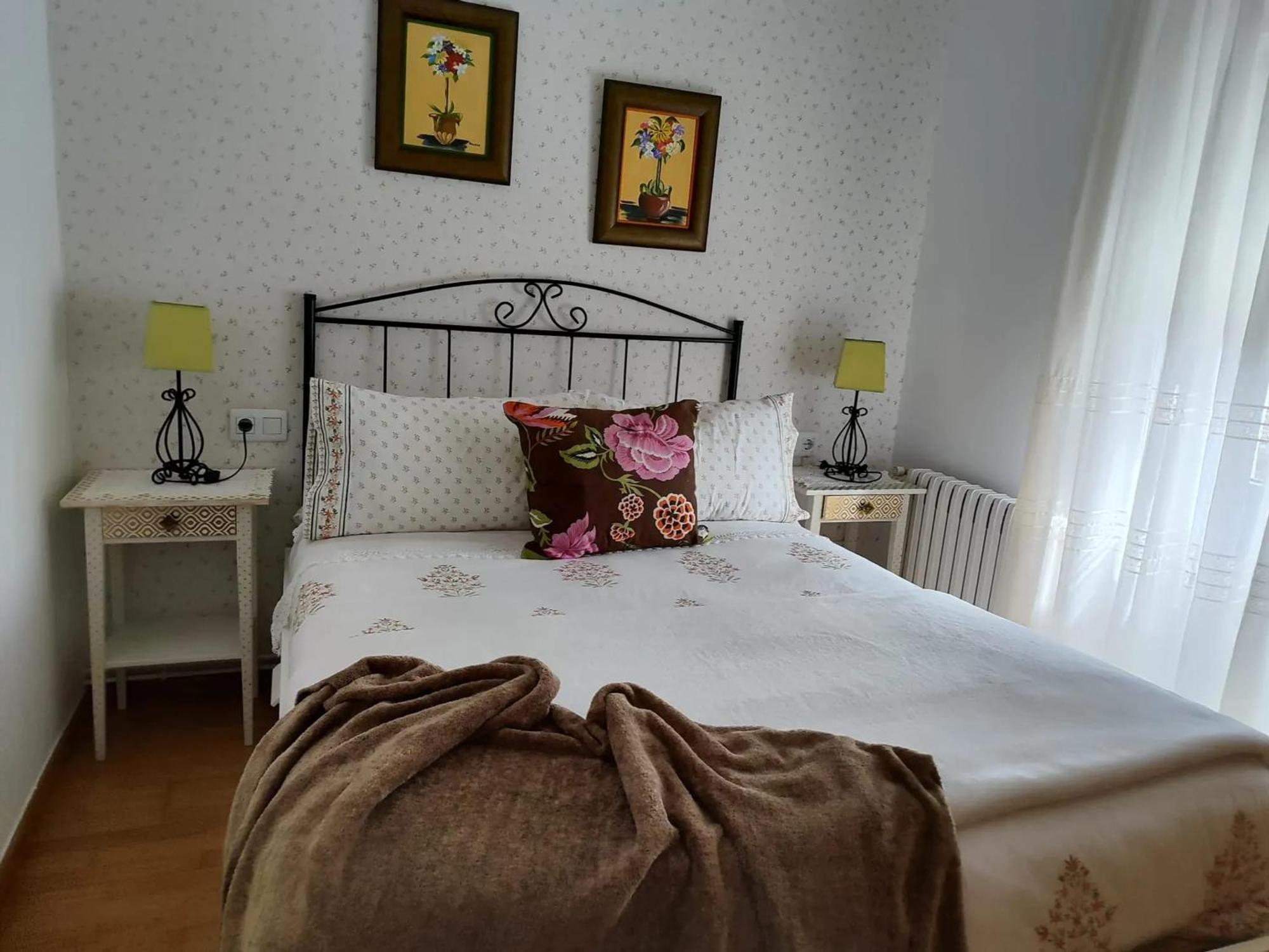 Willa Charming House In Teo With Balcony And Parking Included Rua De Francos Zewnętrze zdjęcie